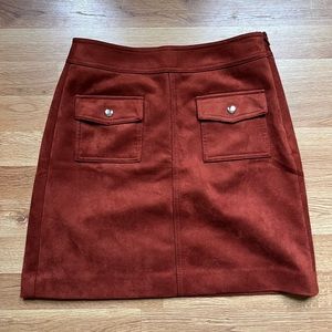 Loft. 2P. Orange mini skirt.